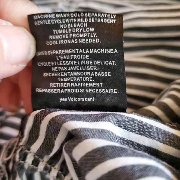 1090 * Volcom Vertical Stripe Tank Black White Size S - Picture 6 of 8